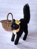 目が点になってる黒猫さん　ブラック　トムキャット　小さいベルベット猫　シュタイフ　１０ｃｍ