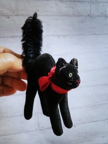 他の写真1: 目が点になってるベルベットの黒猫　トムキャット　シュタイフ　８ｃｍ