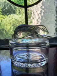 ガラスのうさぎ　蓋つき容器　フランス