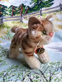 鈴をさげた仔猫のタプシー　TAPSY　８ｃｍ　シュタイフのしま猫　
