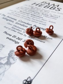 他の写真1: アンティークのシューボタン　ブラウンカラー　９ｍｍ 　★テディベア　ブーツボタン　６個セット