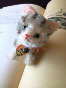 他の写真2: 猫のTUBBY 　ピスタチオグリーンのガラス目　シュタイフ　８ｃｍ　キャット