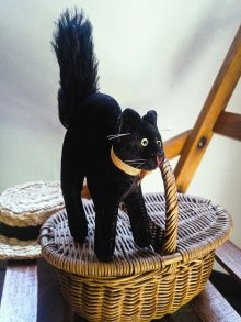 他の写真1: 目が点になってるベルベットの黒猫　トムキャット 　最小サイズ　シュタイフ　
