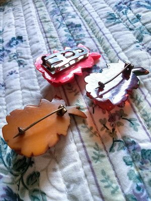 画像2: ローズブローチ　３点まとめて　ベークライト 　 