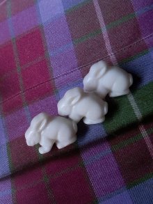 他の写真2: うさぎのボタン　ホワイトラビットのセット　ラパン　フランス