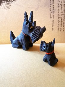 他の写真2: 木彫りの２匹のテリア　ヴィンテージのマスコット　from ENGLAND　