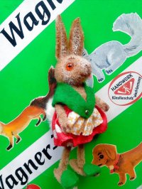 赤いスカート履いたうさぎの女の子　ドイツ　WAGNER　kunstlerschutz