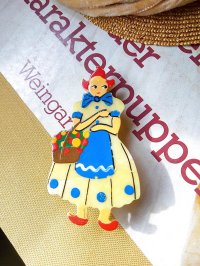 オランダ少女　ヴィンテージブローチ　セルロイド