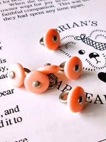 他の写真2: ベビーピンクカラーのアンティークシューボタン　９ｍｍ 　★テディベア　ブーツボタン　４個セット