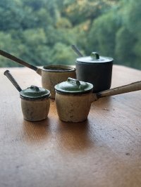 ミニチュア　アンティークのソースパン　鍋　セット　ドールハウス　　