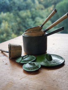 他の写真2: ミニチュア　アンティークのソースパン　鍋　セット　ドールハウス　　