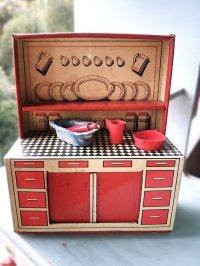 ブリキのキッチンキャビネット　ドールハウス　英国