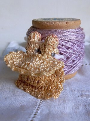 画像3: ニットのミニチュアドール　ふたごのベビー　３，２ｃｍ　HERTWIG　Carl Horn　　