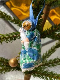 ドールオーナメント　ベビーといっしょ　アンフラー　２点セット　リバティーオブロンドン　