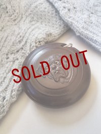 アンバーの眼をしたワンコ　アンティークのテープメジャー　英国　コレクション