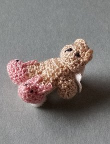 他の写真3: ウサギ靴を履いたベビー熊　ミニチュア　ハンドニット　編みぐるみ