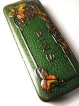 ＰＩＮＳ　缶