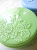 花模様のケース ライムグリーン