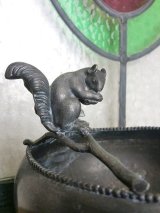 リスがのっている素敵なボウル　シルバープレート