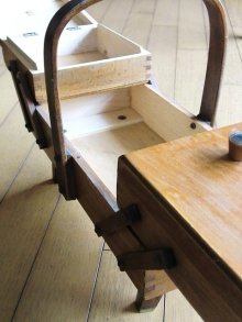 他の写真2: ヴィンテージ　ソーイングボックス 脚付き 木製