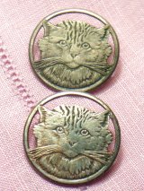 透かし彫りのねこ　シルバー