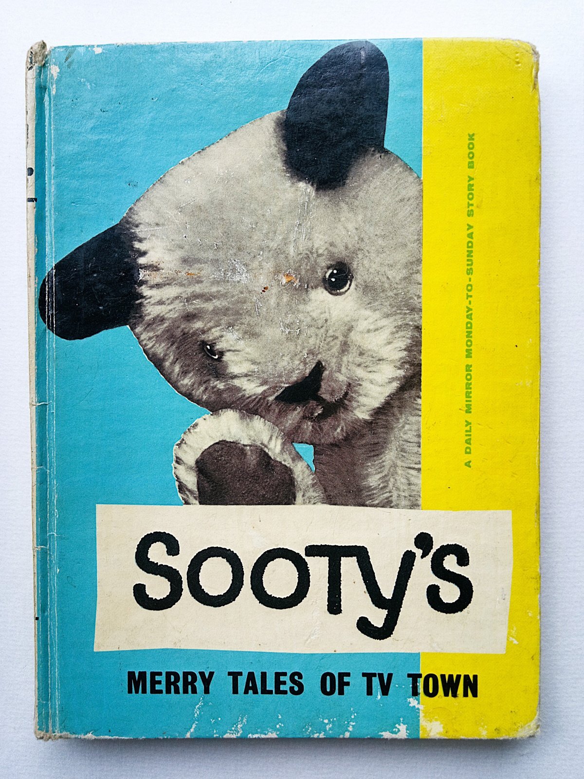   HELLO！ SOOTY   