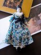 画像4: ドイツのアンティーク　チャイナヘッドドール　人形の家　１９ｃｍ　蒼いドレス　 (4)