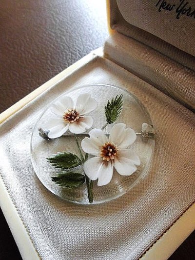 画像3: 白いアクセサリー　ルーサイトのブローチ　花水木　ハナミズキ　　
