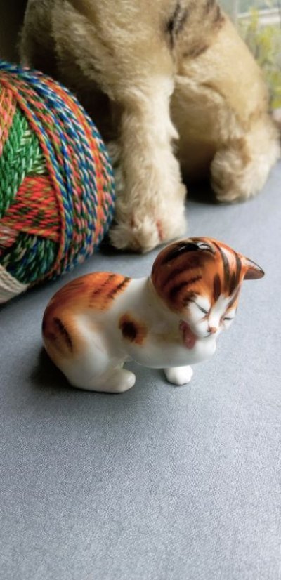 画像1: 茶トラ猫さん　ORANGE TABBY  CAT   ミニチュア フィギア     　ロイヤルドルトン　