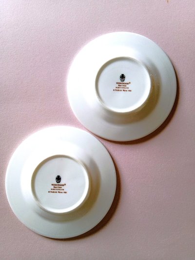 画像3: HAPPY PRICE！ウェッジウッドのミニチュアの皿　７，８ｃｍ　ピーターラビット　from  LONDON　