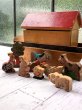 画像1: ノアの箱舟と動物　窓辺のアンティーク　古い木工細工　セット　　 (1)