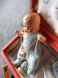 画像4: おしゃぶりもったベビードール　ヘルトヴィヒ　オリジナルトランクつき　HERTWIG　 (4)