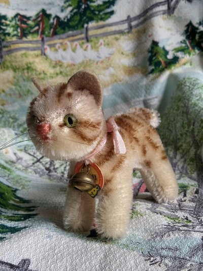 画像1: 鈴をさげた仔猫のタプシー　TAPSY　８ｃｍ　シュタイフのしま猫　