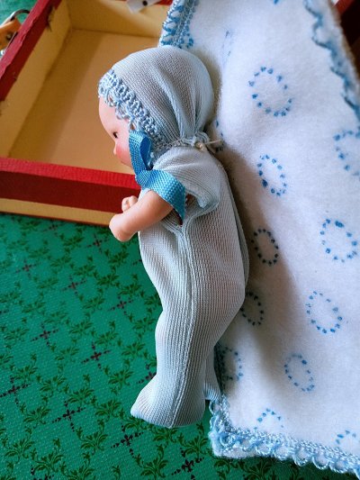 画像2: 旅するベビーさん　ヘルトヴィヒ　ビスクドール　HERTWIG