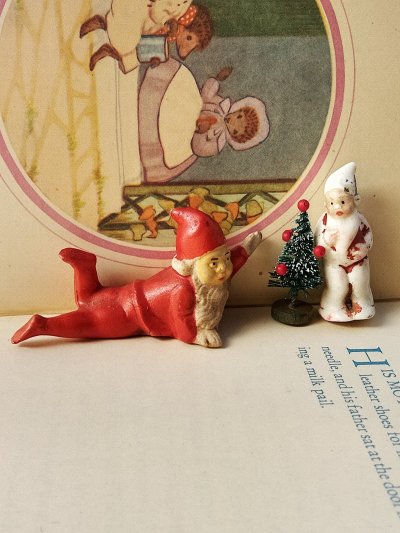 画像2: ハリネズミの女の子と絵本 &サンタクロース シュタイフ ヘッジホッグ