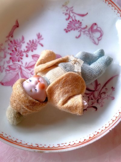 画像1: 青いパンツはいたベビーさん　ビスクドール　ヘルトヴィヒ　HERTWIG