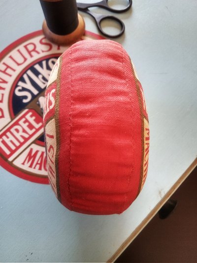 画像1: ピンクッション　SYLKO　英国　ヴィンテージ 　針さし　ソーイングコレクション