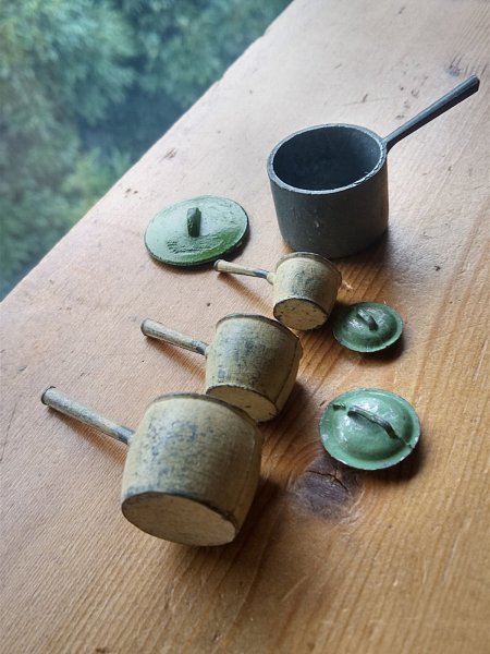 画像2: ミニチュア　アンティークのソースパン　鍋　セット　ドールハウス　　 (2)