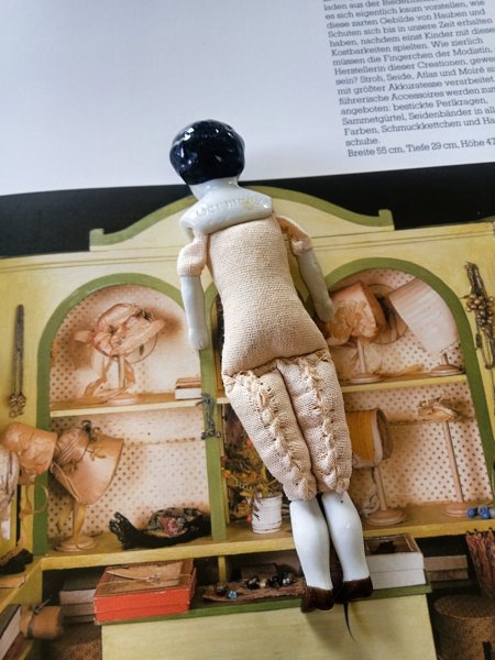 画像2: チャイナショルダードール　人形の家　１２，５ｃｍ　アンティーク　チャイナヘッド　　 (2)