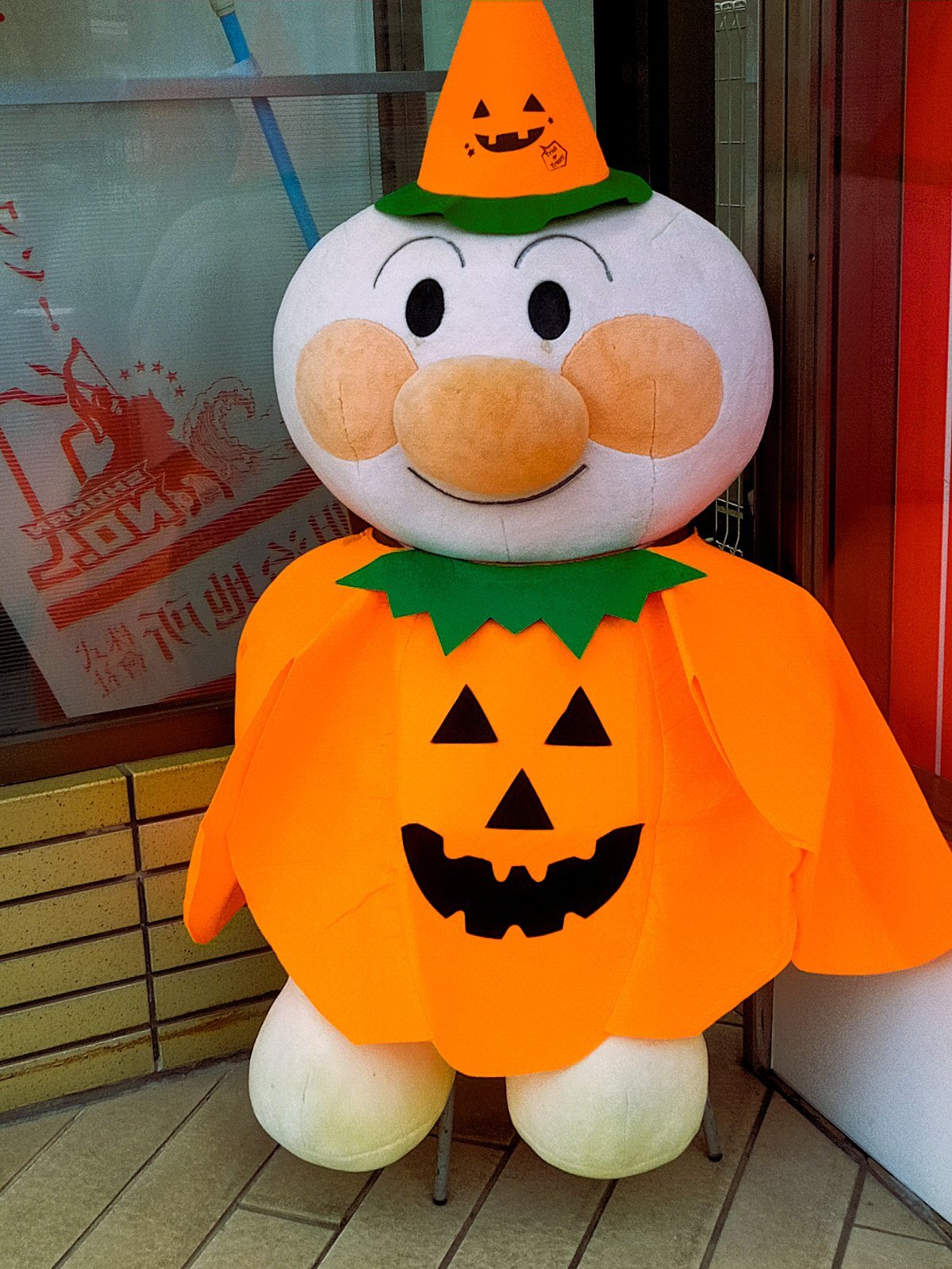   アンパンマンも  