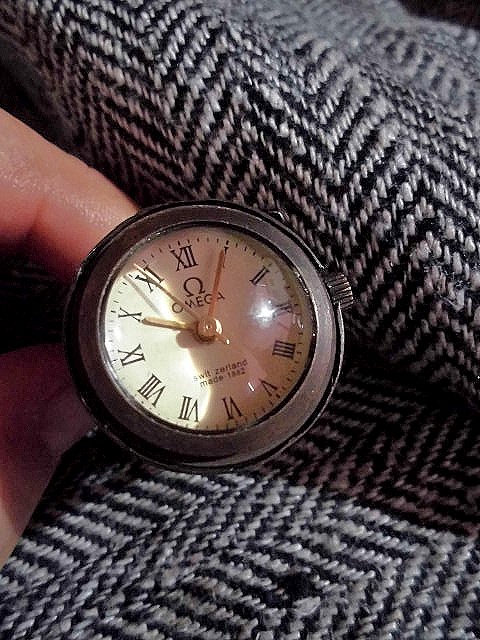 古い腕時計　4